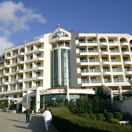 Sanatorium Oktyabrskiy Hotel Szocsi Kültér fotó